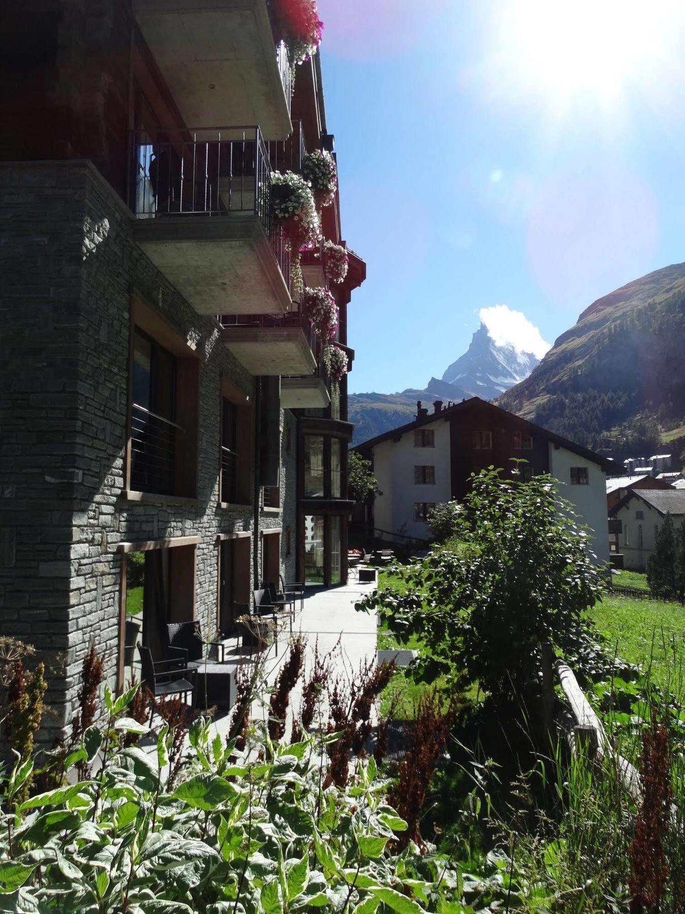 Hotel Phoenix Zermatt Bagian luar foto